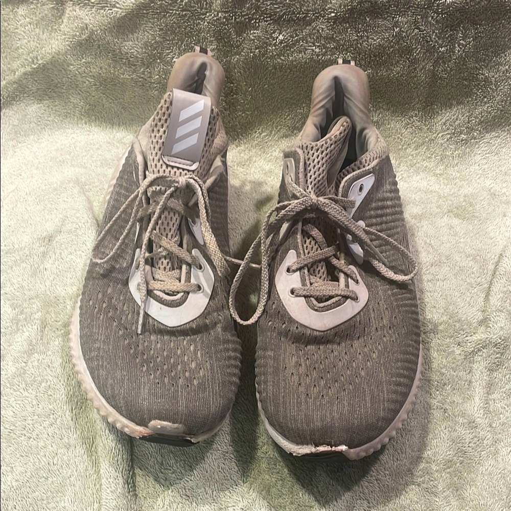 Adidas Alpha Bounce MENS US 9